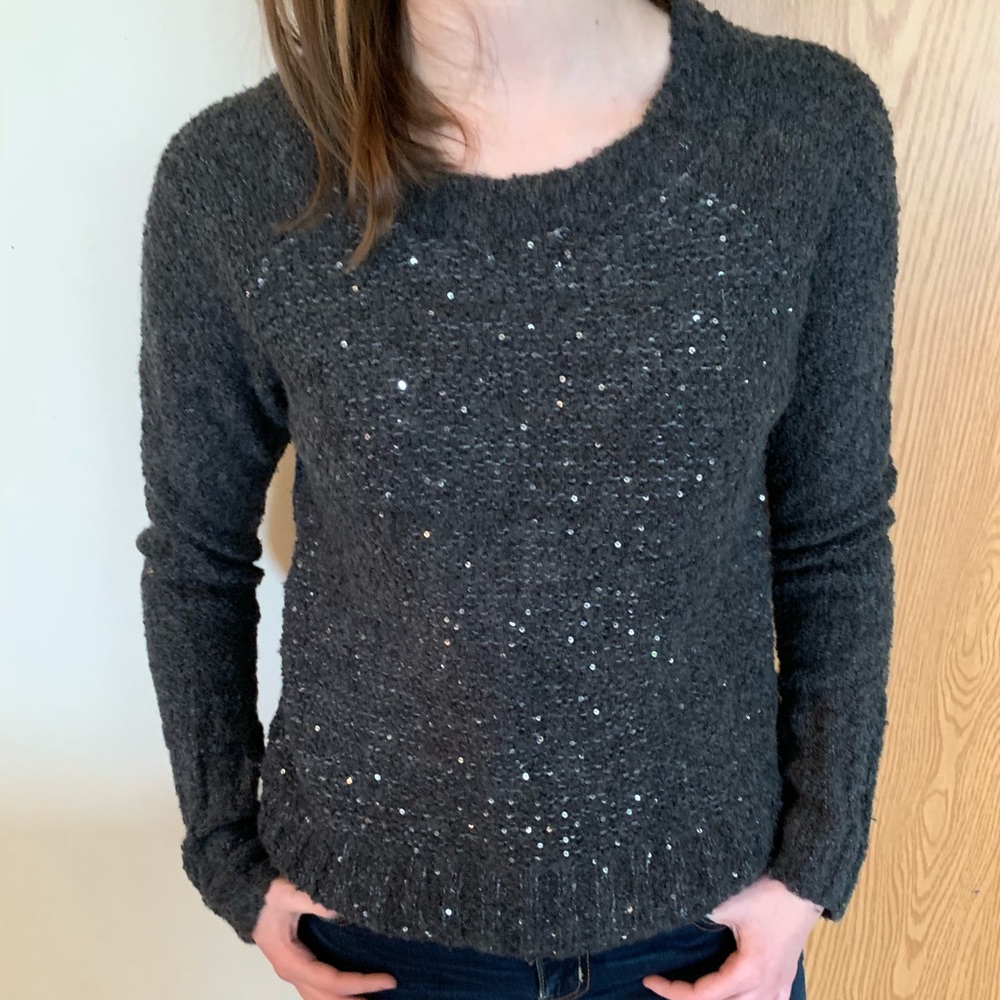 Abercrombie & Fitch dark gray sweater
